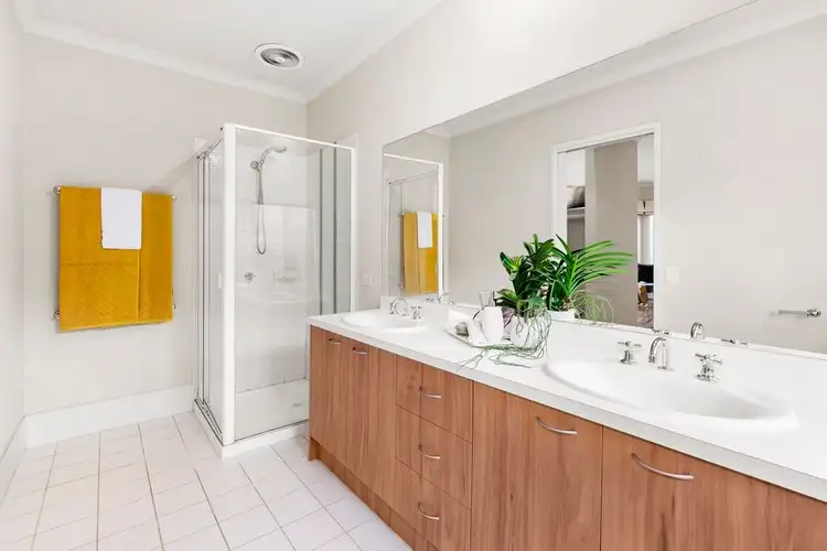 Sixth view of Homely house listing, 19 Bloomfield Drive, South Morang VIC 3752
