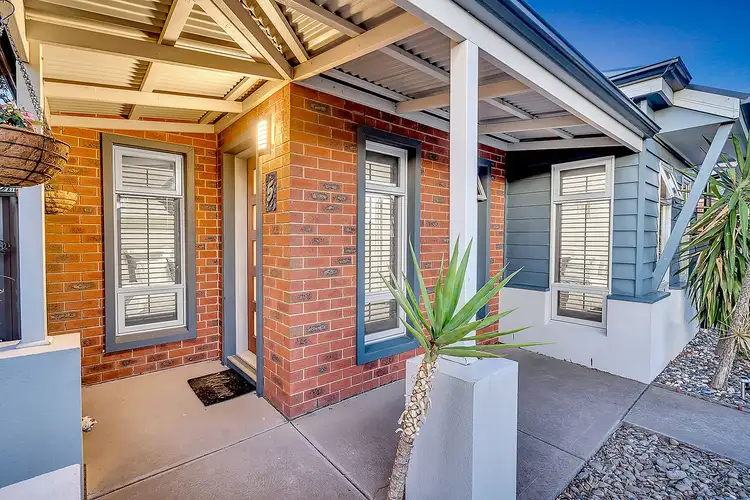 Second view of Homely house listing, 5 Willandra Avenue, Craigieburn VIC 3064