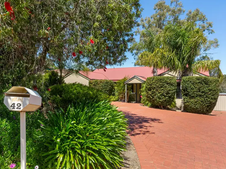 42 Woodlea Drive, Aberfoyle Park SA 5159