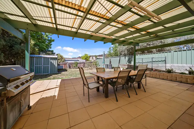 6 Moloney Place, Calwell ACT 2905