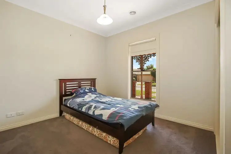 Fifth view of Homely house listing, 3 Samuel Place, East Albury NSW 2640