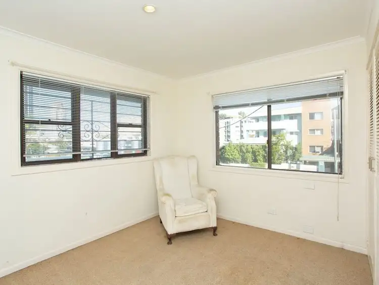Sixth view of Homely unit listing, 4/59 Queen Street, Southport QLD 4215