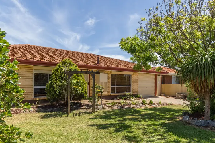 6 Pilot Crescent, Seaford SA 5169