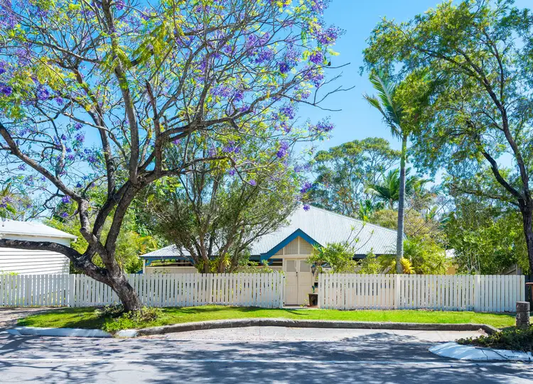 24 The Drive, Bardon QLD 4065