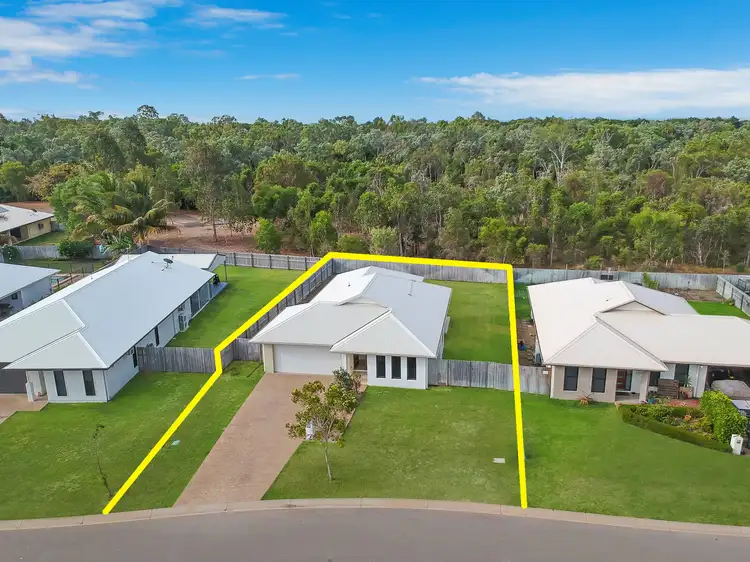 9 Kirrama Court, Bushland Beach QLD 4818