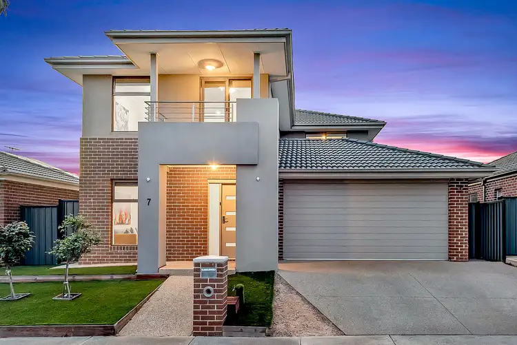 Second view of Homely house listing, 7 Plum Street, Craigieburn VIC 3064