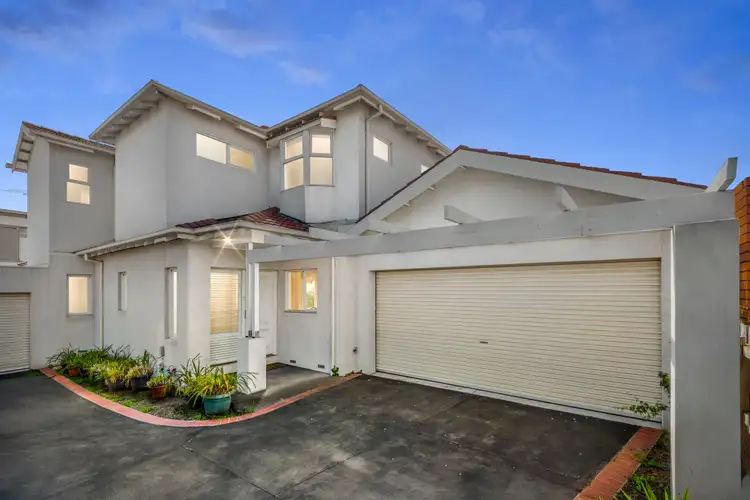 2/107 Willesden Road, Hughesdale VIC 3166