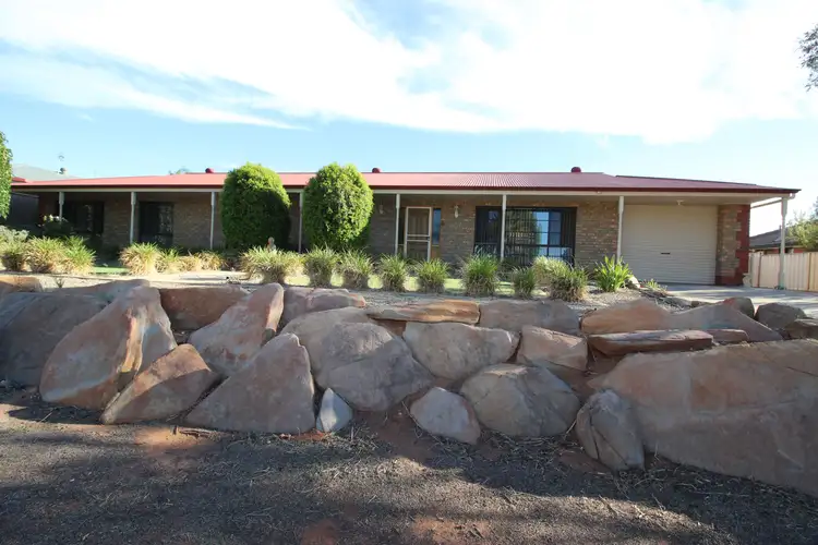 8 Edwards Crescent, Waikerie SA 5330