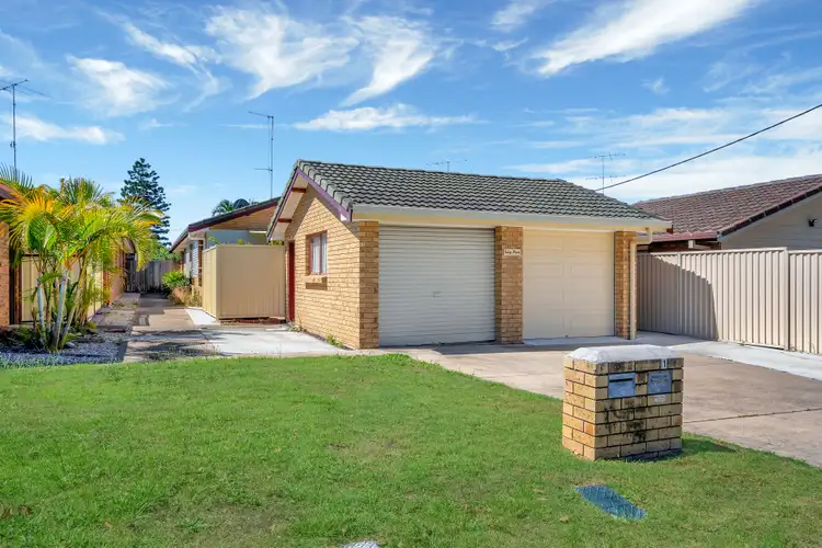 2/11 Spencer Street, Southport QLD 4215