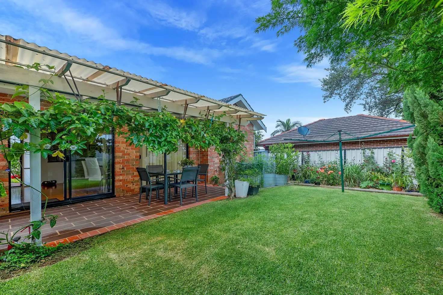 Main view of Homely villa listing, 4/9 Wattle Street, Peakhurst NSW 2210