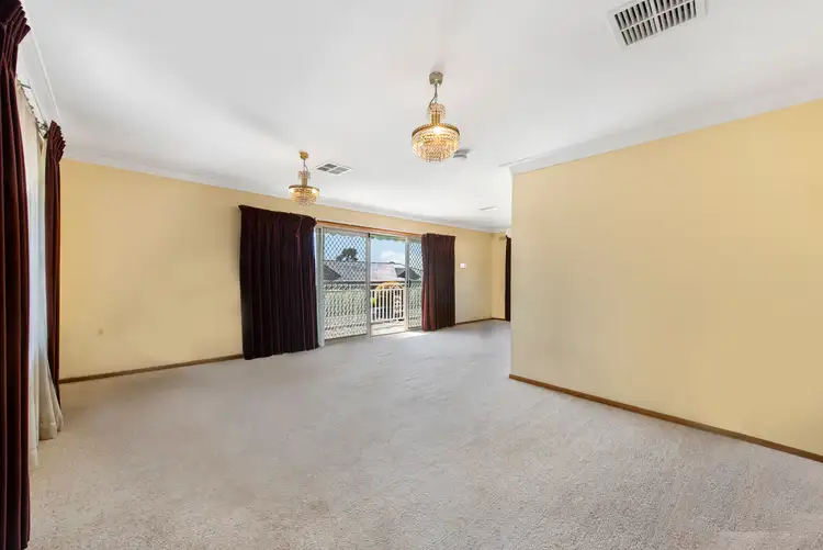 Sixth view of Homely house listing, 1 Rivette Court, Keilor Downs VIC 3038