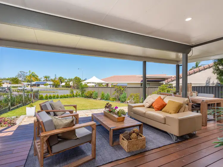 14 Atlas Crescent, Benowa QLD 4217