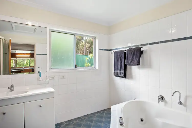 Seventh view of Homely house listing, 14 Greenwood Avenue, Berkeley Vale NSW 2261