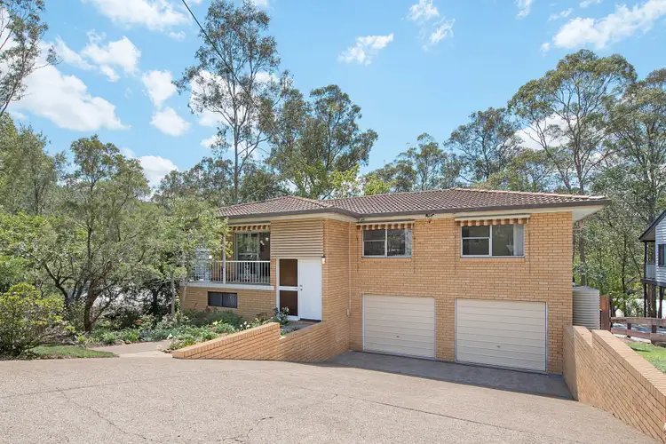 217 Chapel Hill Road, Chapel Hill QLD 4069
