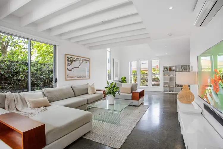 36 South Bay Drive, Varsity Lakes QLD 4227