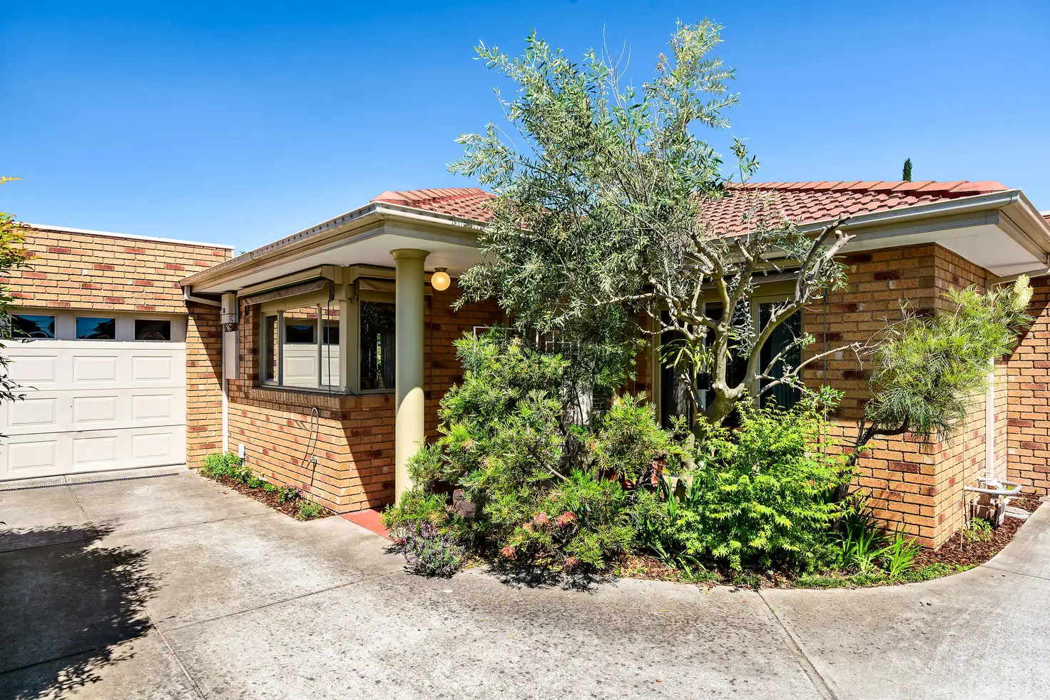 Main view of Homely unit listing, 2/58 Macrina Street, Oakleigh East VIC 3166