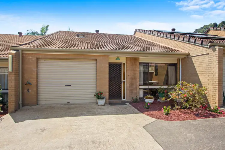 Main view of Homely unit listing, 4/6-8 Newth Place, Surf Beach NSW 2536