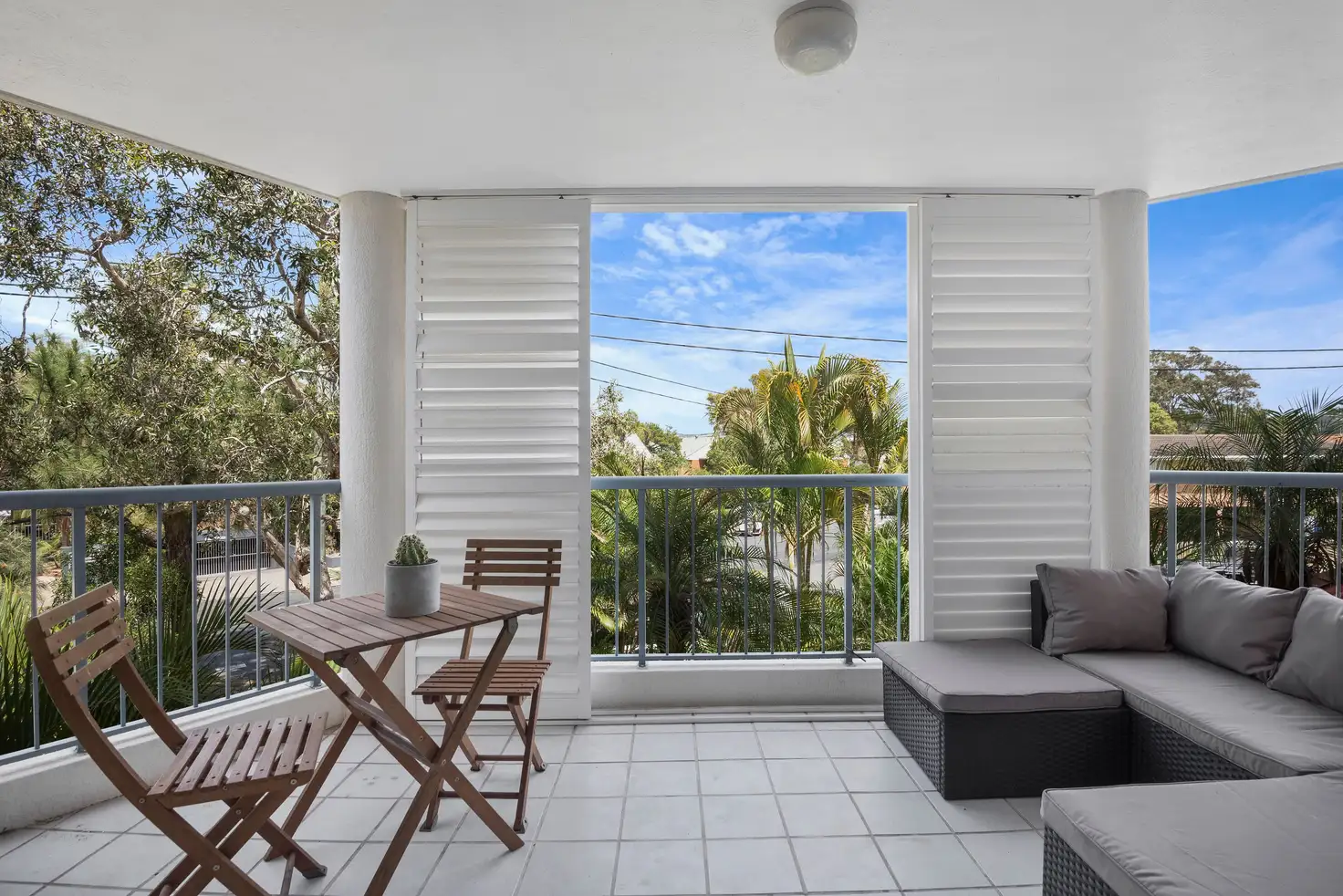 Main view of Homely unit listing, 4/373 Cypress Terrace North 'Cypress Manor', Palm Beach QLD 4221