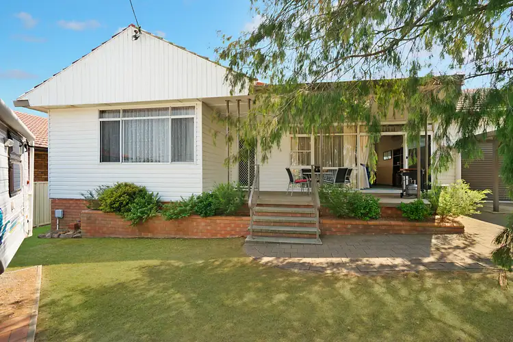 24 Glover Street, East Maitland NSW 2323