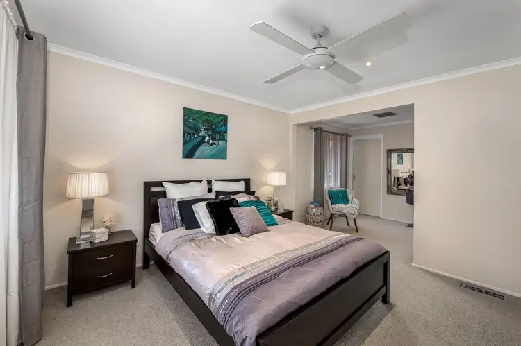 Fifth view of Homely house listing, 5 Kiewa Close, Croydon Hills VIC 3136