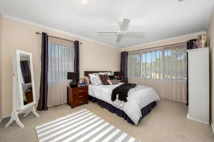 Sixth view of Homely house listing, 5 Kiewa Close, Croydon Hills VIC 3136