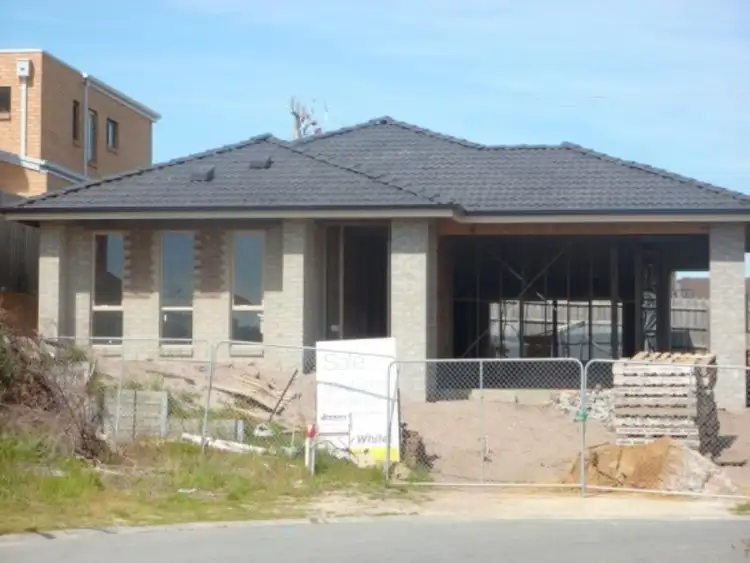 Second view of Homely house listing, 2 Holly Pl, Carrum Downs VIC