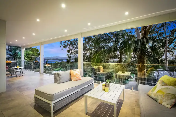 39 Broadwater Drive, Saratoga NSW 2251