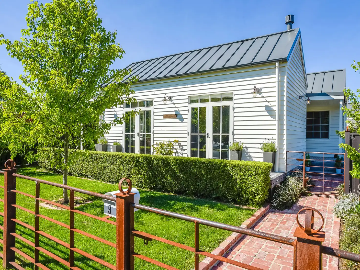 Main view of Homely house listing, 1/9 Ward Street, Kyneton VIC 3444