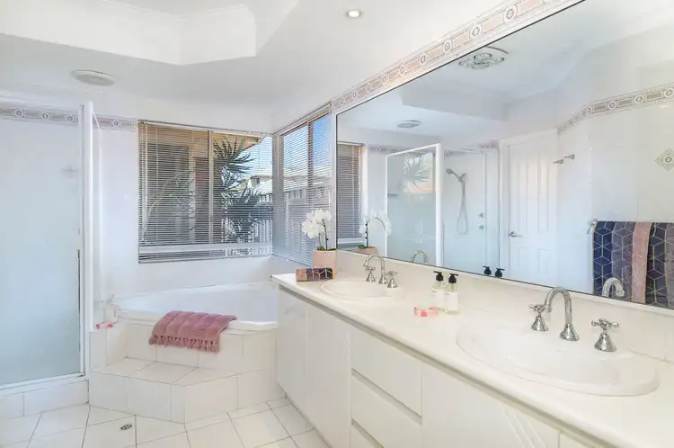 Sixth view of Homely house listing, 4 Mellersh Court, Gwelup WA 6018