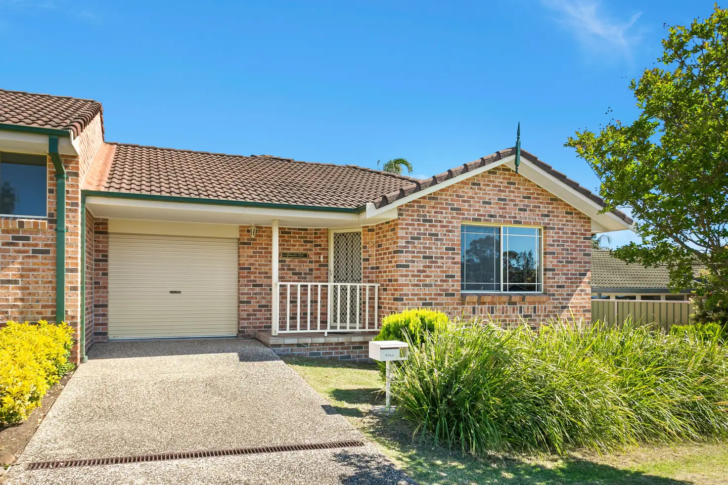 Main view of Homely villa listing, 2/7 Gloucester Circuit, Albion Park NSW 2527