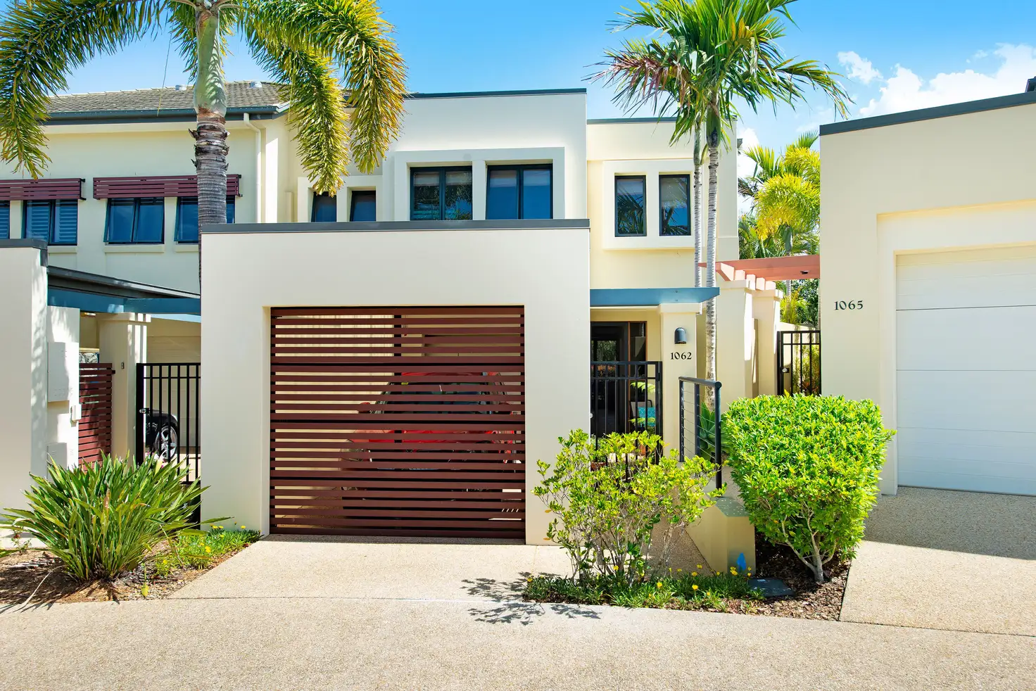 Main view of Homely villa listing, 1062/1 The Cove Crescent, Carrara QLD 4211