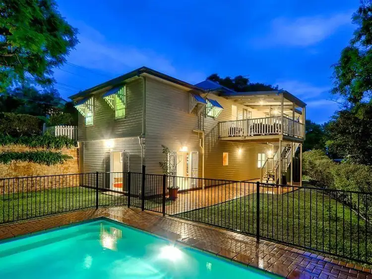29 Norman Crescent, Norman Park QLD 4170