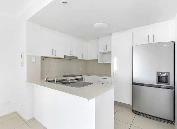 Fifth view of Homely unit listing, 8/152 Mein Street, Scarborough QLD 4020