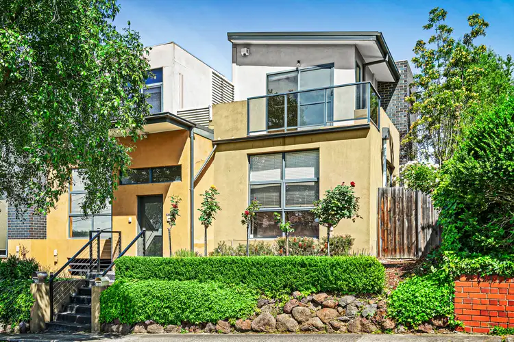 6/25 Clay Drive, Doncaster VIC 3108