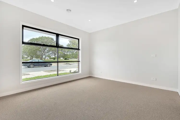Second view of Homely house listing, 5 Delaware Road, Craigieburn VIC 3064