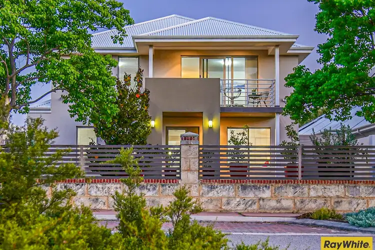 33 The Embankment, South Guildford WA 6055