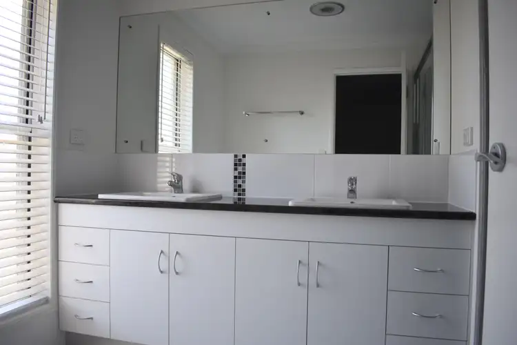 Seventh view of Homely house listing, 2 Randwick Road, Emerald QLD 4720