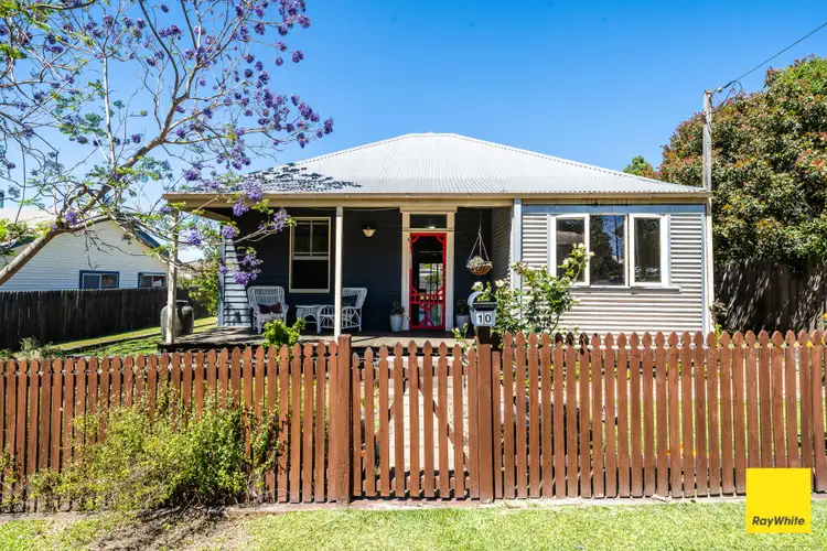 10 Birriley Street, Bomaderry NSW 2541