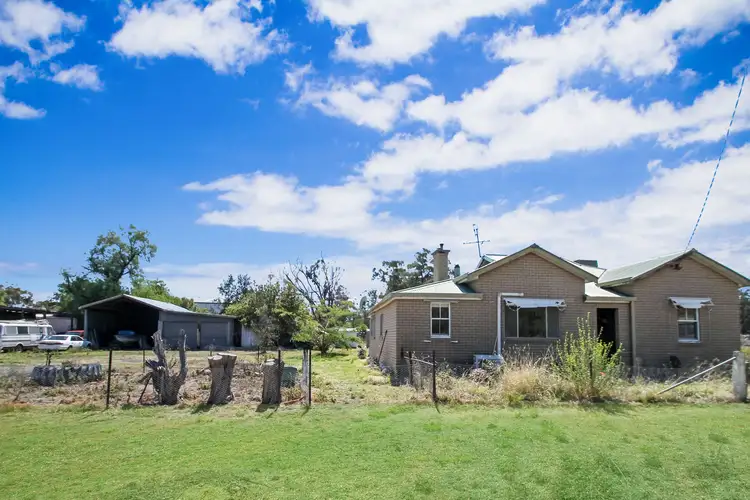 11 Arnold Avenue, Spring Ridge NSW 2343