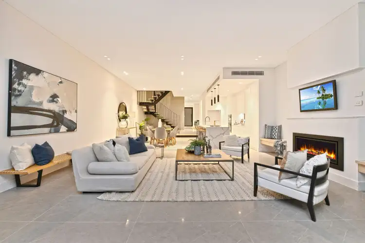 Second view of Homely house listing, 18a Mawson Parade, Chifley NSW 2036