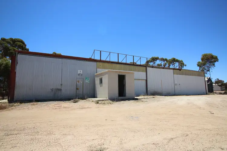 9 Industry Road, Paringa SA 5340