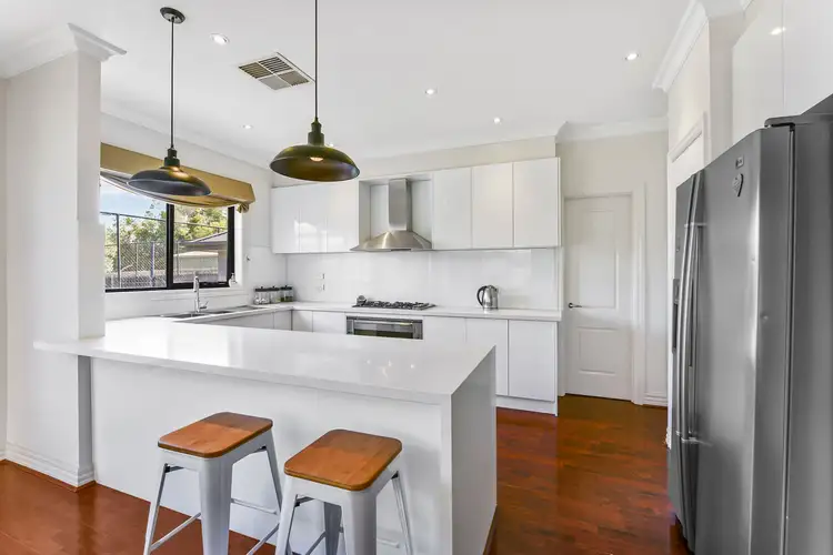 Second view of Homely house listing, 6 Queensberry Court, Hillside VIC 3037