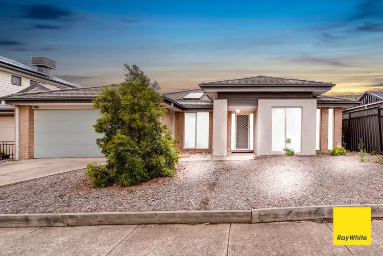 4 Carbine Avenue, Tarneit VIC 3029