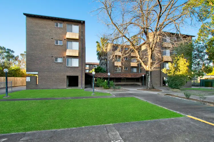 19/147 March Street, Richmond NSW 2753