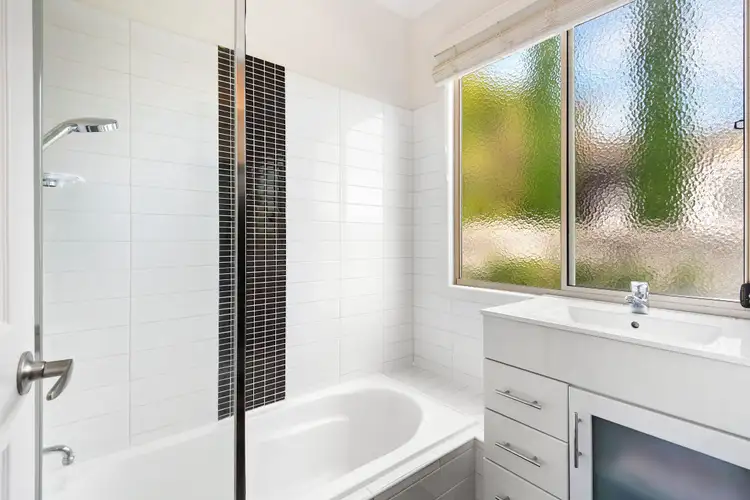 Seventh view of Homely unit listing, 1/2 Walcha Court, Chadstone VIC 3148