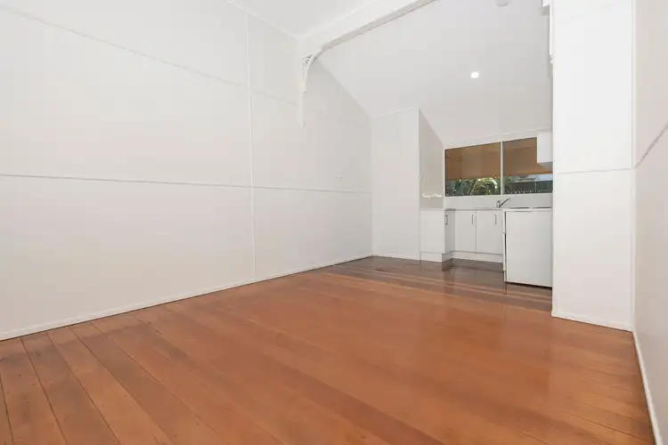 Sixth view of Homely block of units listing, 1/105 Stagpole Street, West End QLD 4810