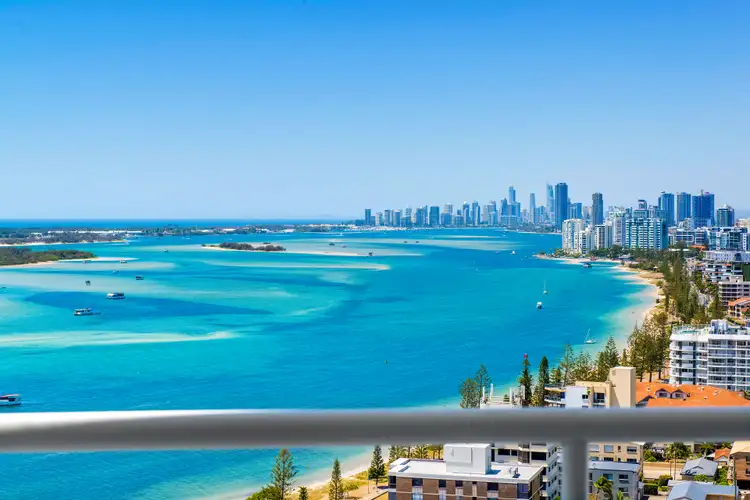 5 Bayview Street, Runaway Bay QLD 4216