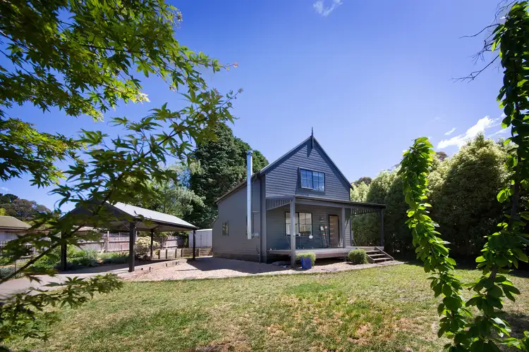 2 Cross Street, Blackheath NSW 2785