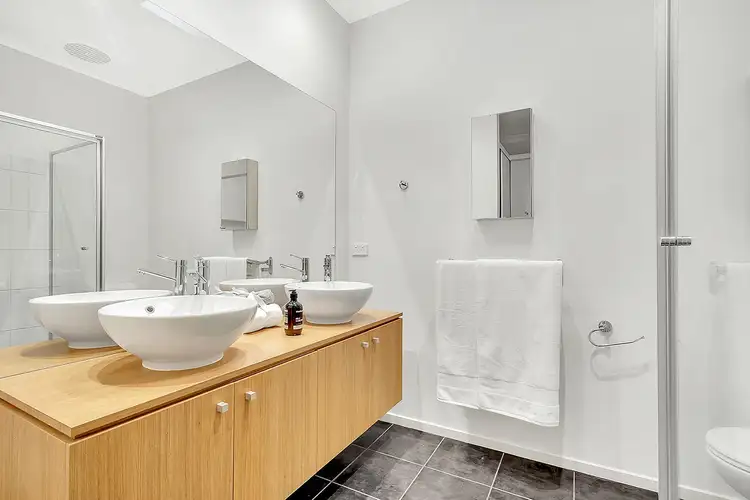 Fifth view of Homely house listing, 21 Cascade Terrace, Craigieburn VIC 3064