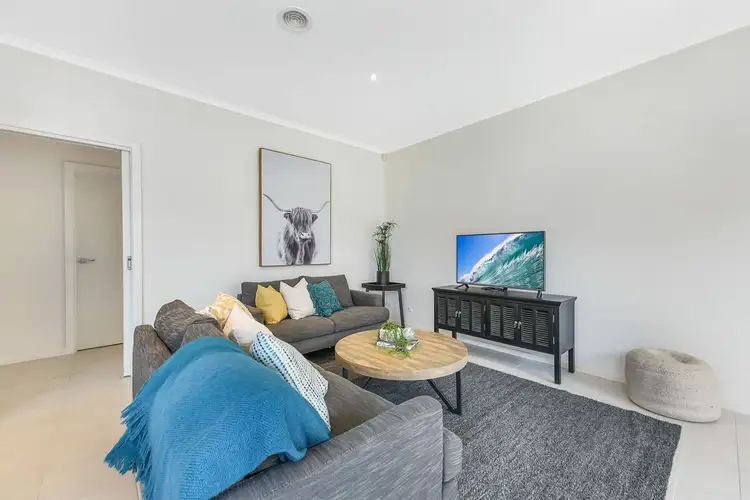 Third view of Homely house listing, 2/17 Greystoke Court, Berwick VIC 3806